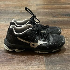 BROOKS Volleyball Shoes